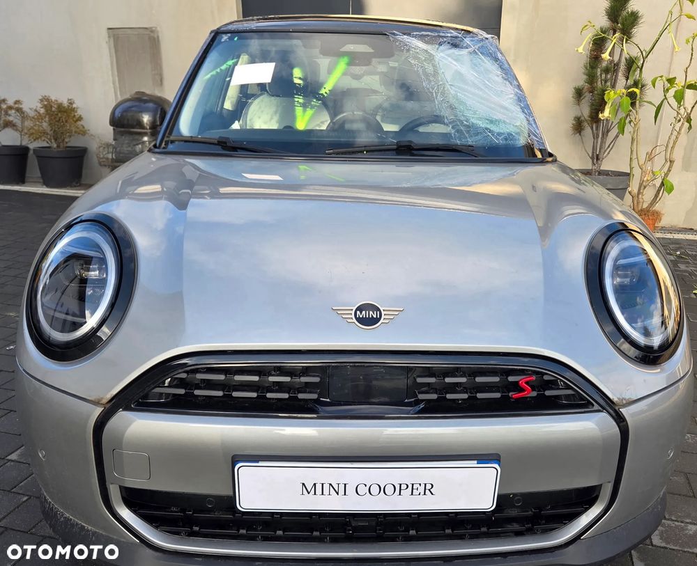 MINI Cooper S Essential Trim - 1