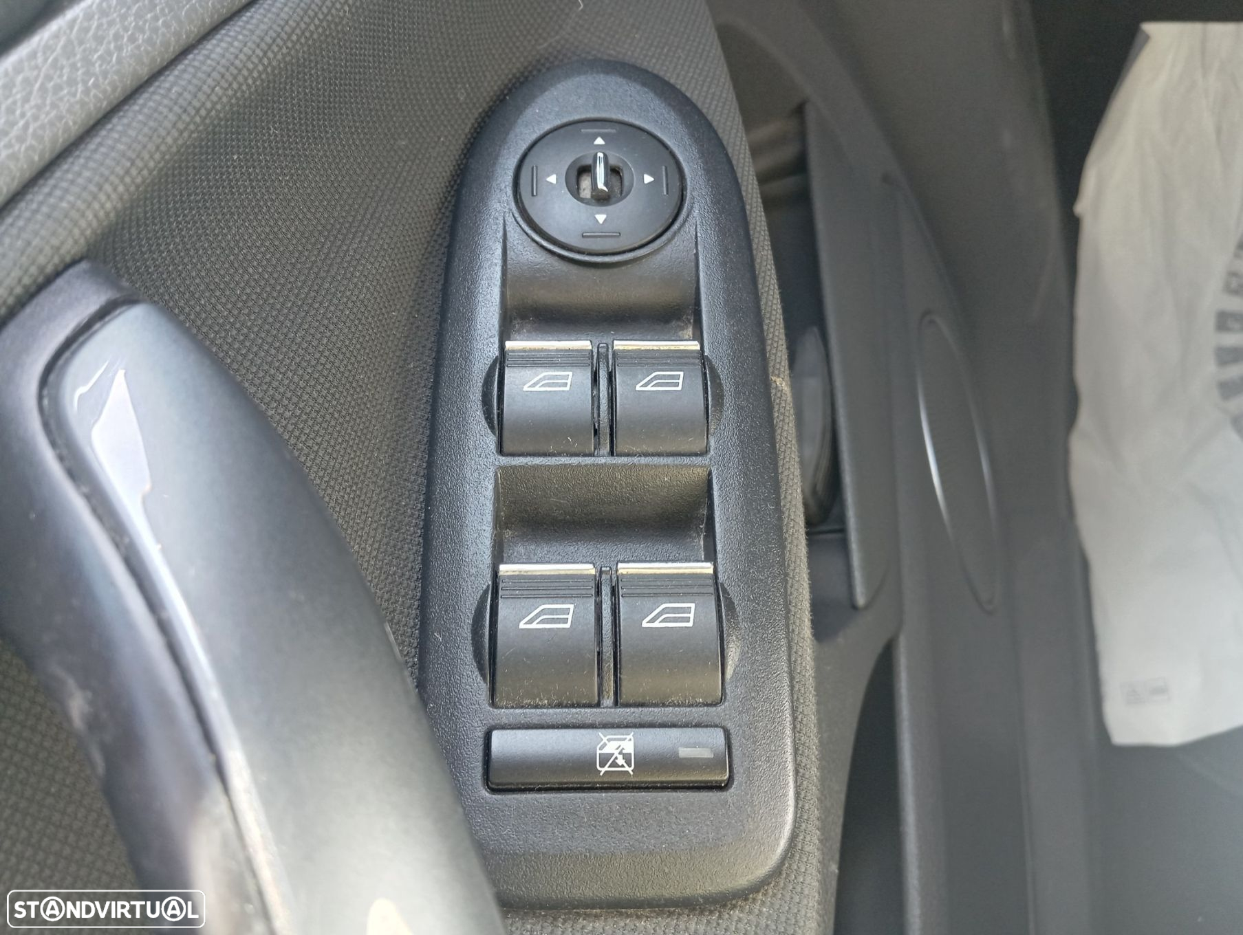 Ford C-Max 1.6 TDCi Titanium - 10