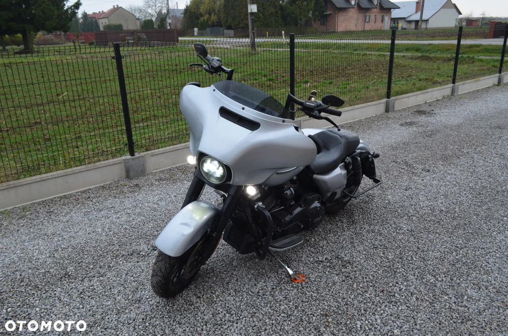 Harley-Davidson Touring Street Glide - 6