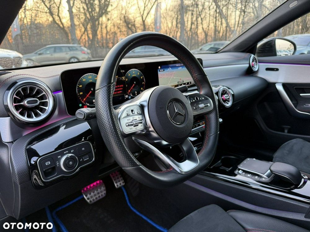 Mercedes-Benz CLA - 26