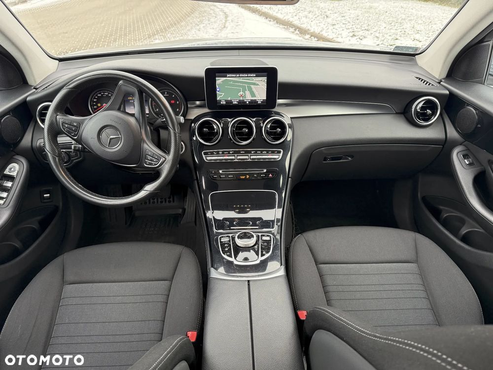 Mercedes-Benz GLC - 12