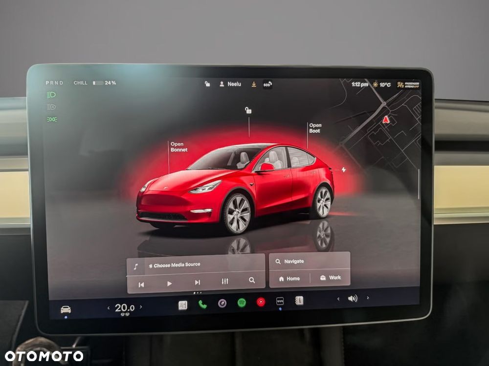Tesla Model Y - 7