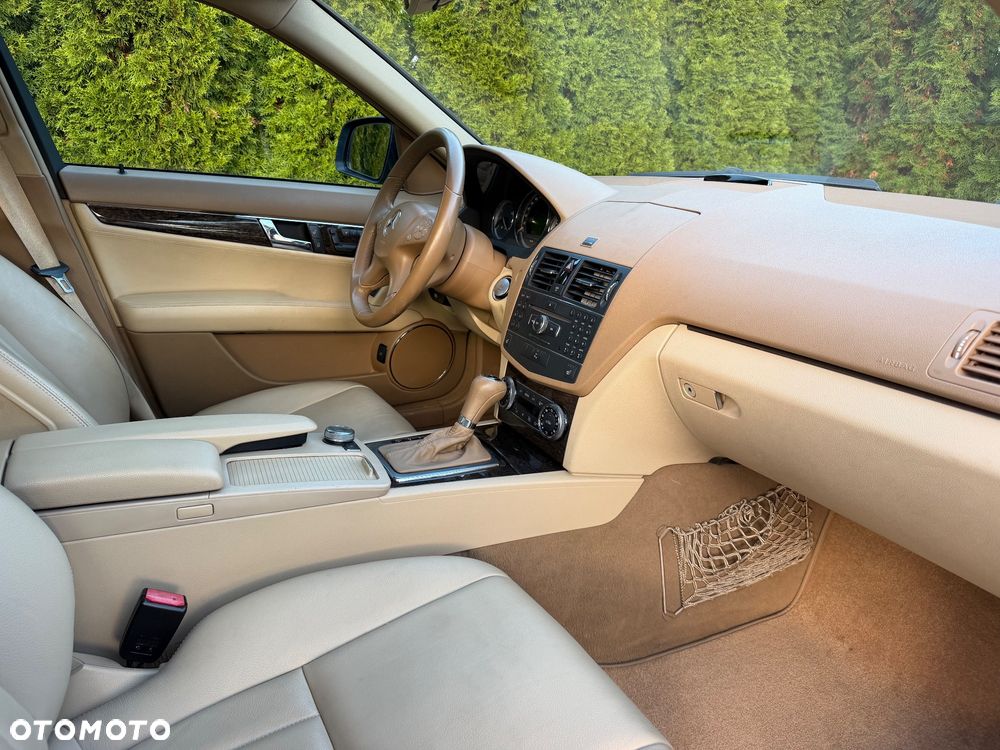 Mercedes-Benz Klasa C 350 7G-TRONIC Elegance - 14