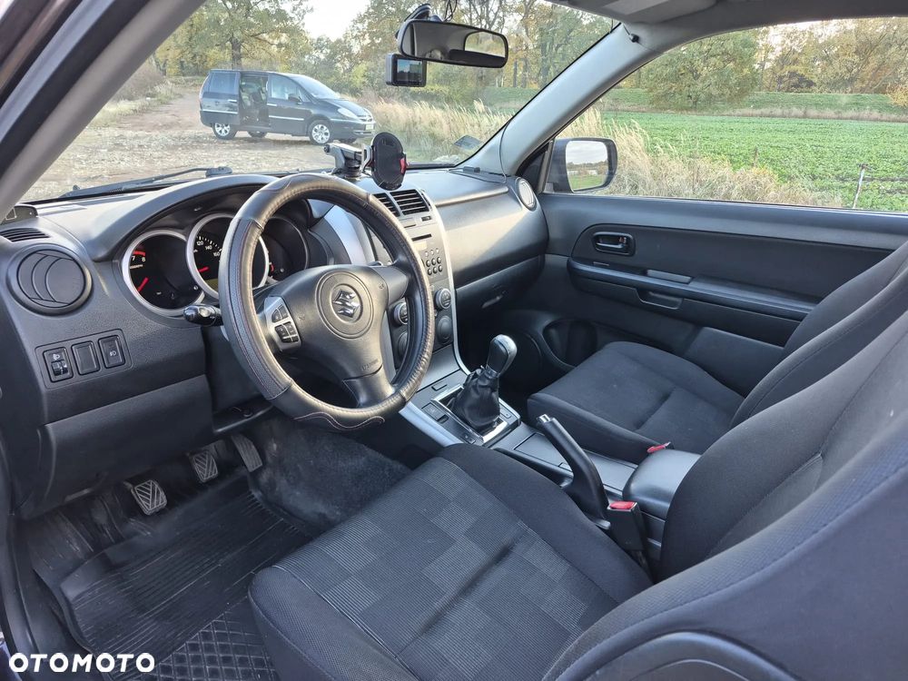 Suzuki Grand Vitara 1.6 - 9