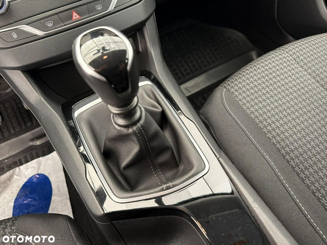 Peugeot 308 1.5 BlueHDi Active S&S - 17