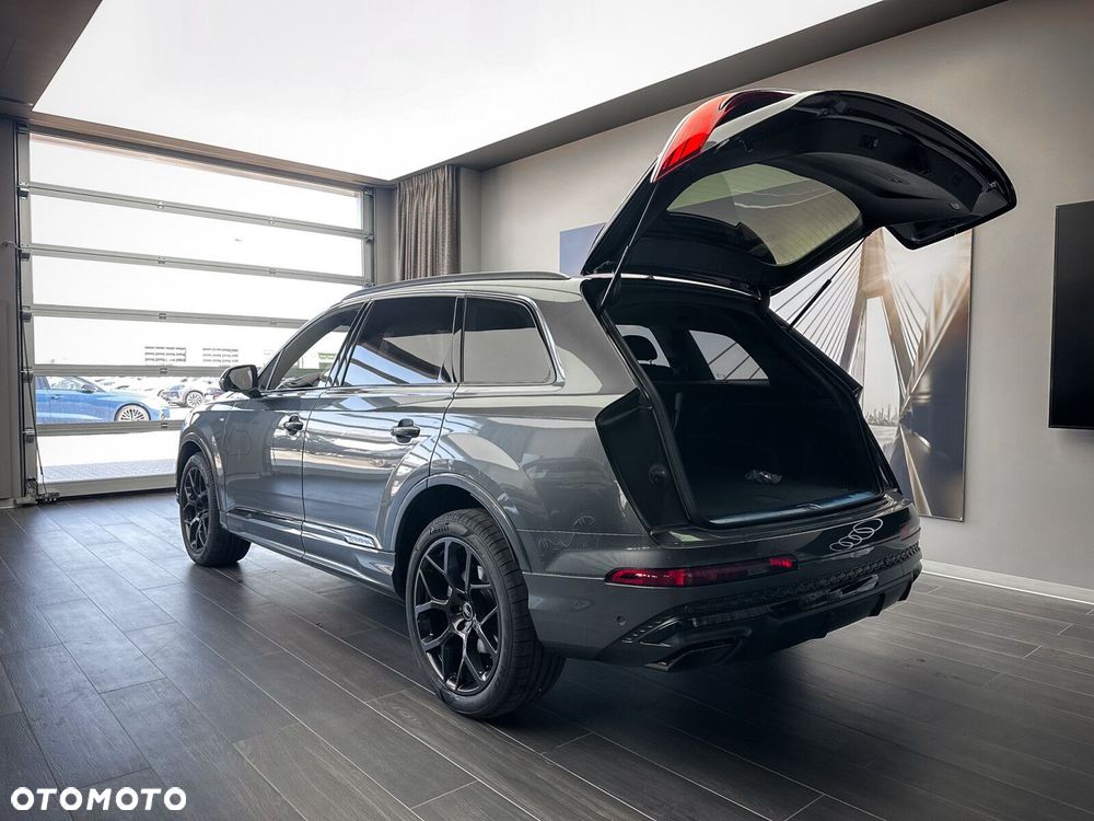 Audi Q7 - 10