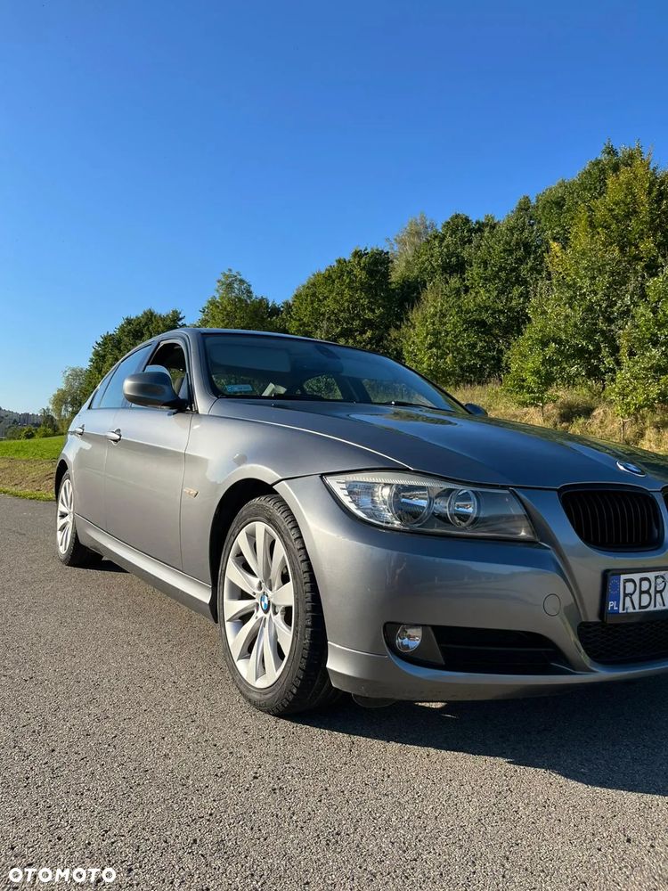 BMW Seria 3 320d - 23