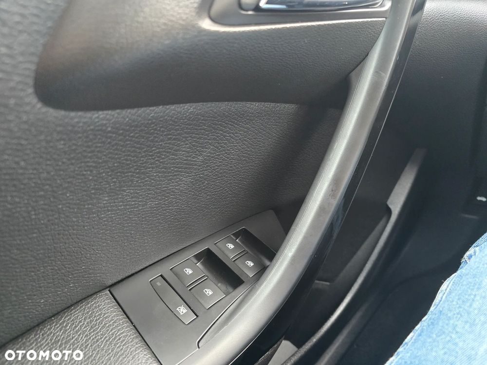 Opel Astra 1.6 D Start/Stop Sports Tourer 120 Jahre - 13