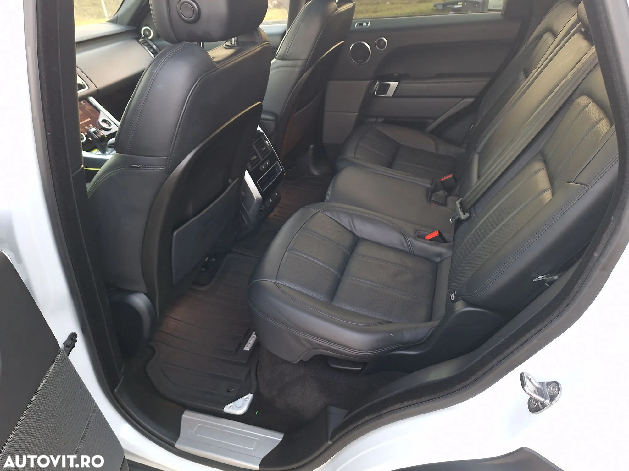 Land Rover Range Rover Sport - 11