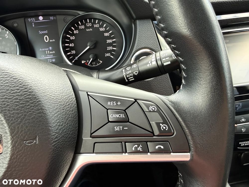 Nissan Qashqai 1.6 DIG-T N-Connecta - 31