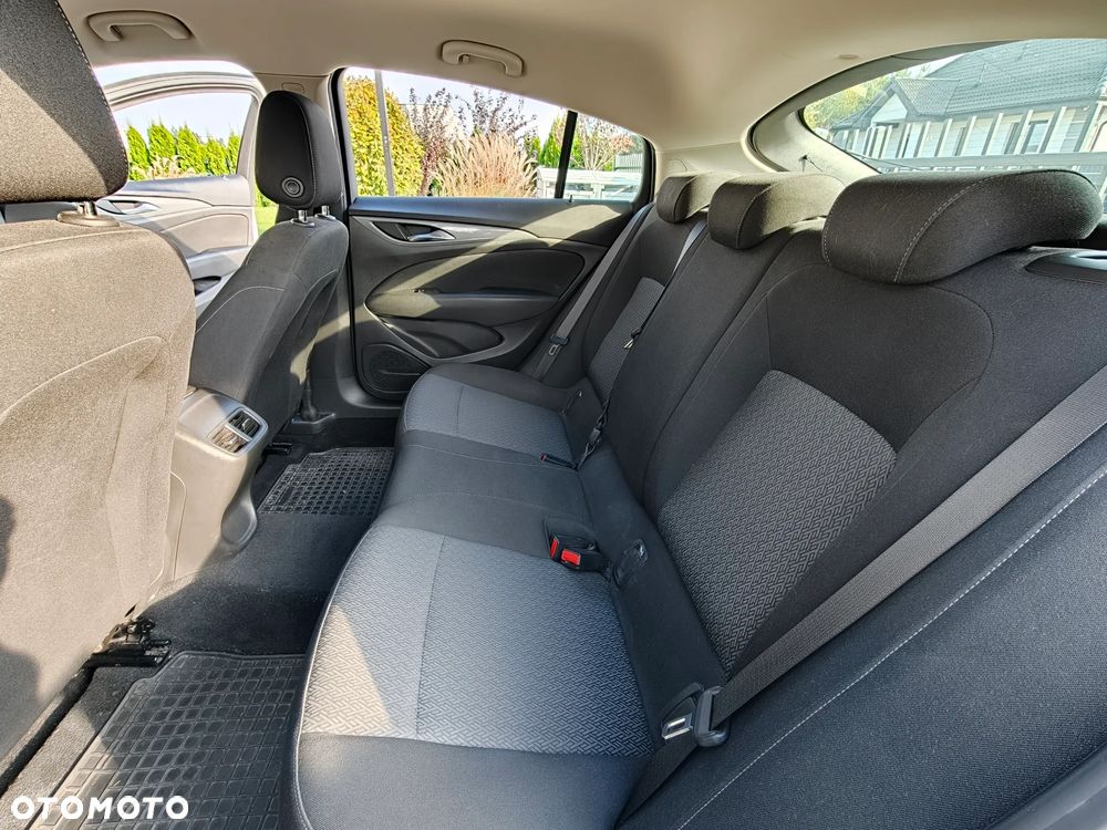 Opel Insignia 1.5 T Enjoy S&S Eco - 8