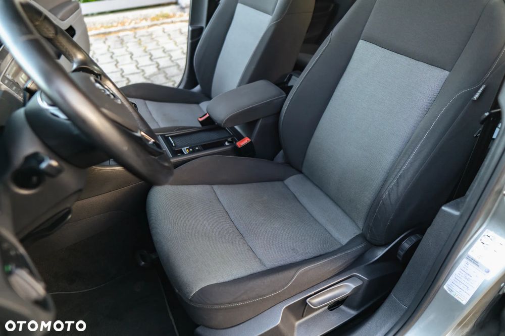 Volkswagen Golf 1.2 TSI BMT Trendline - 17