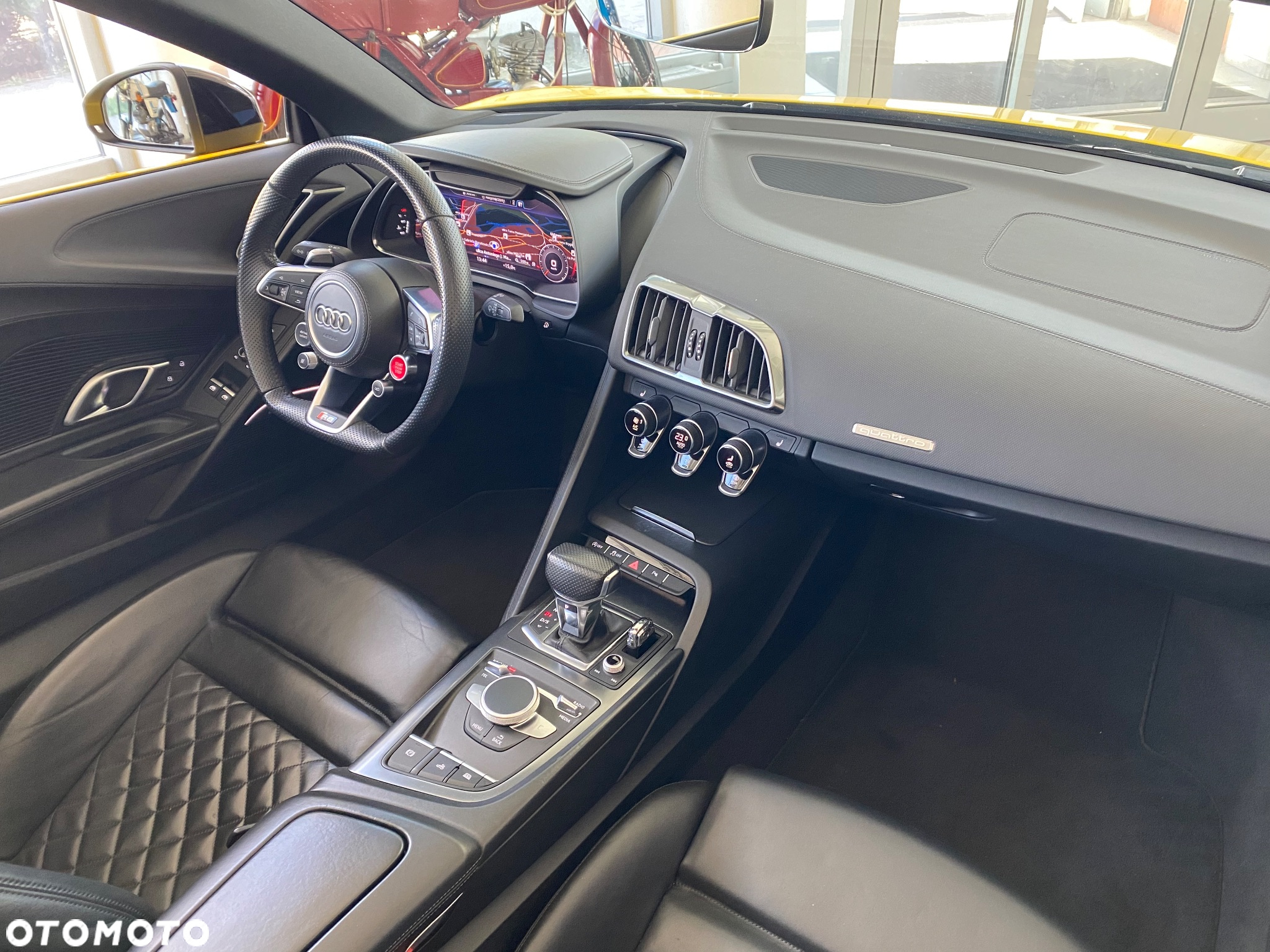 Audi R8 5.2 FSI Quattro - 27
