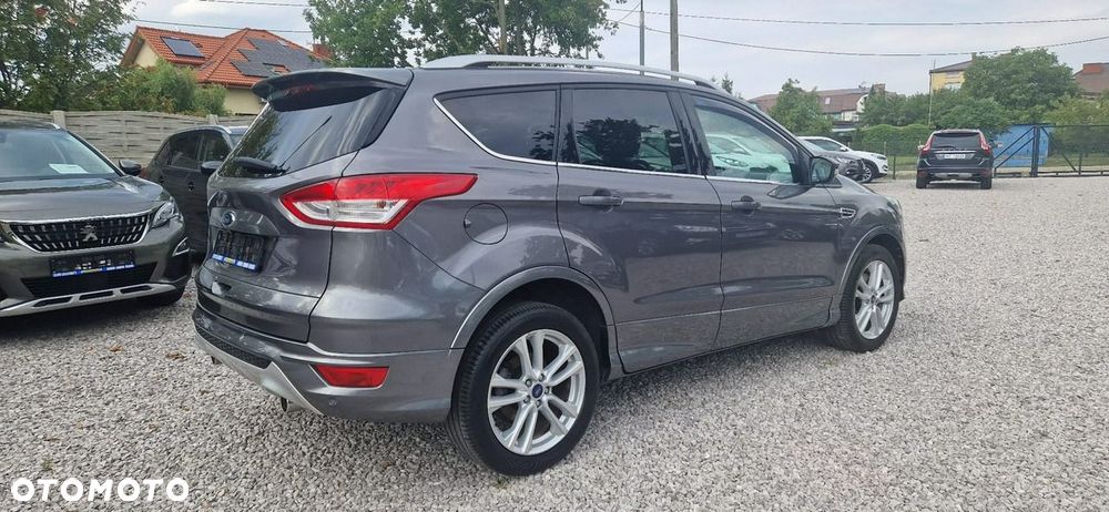 Ford Kuga - 12