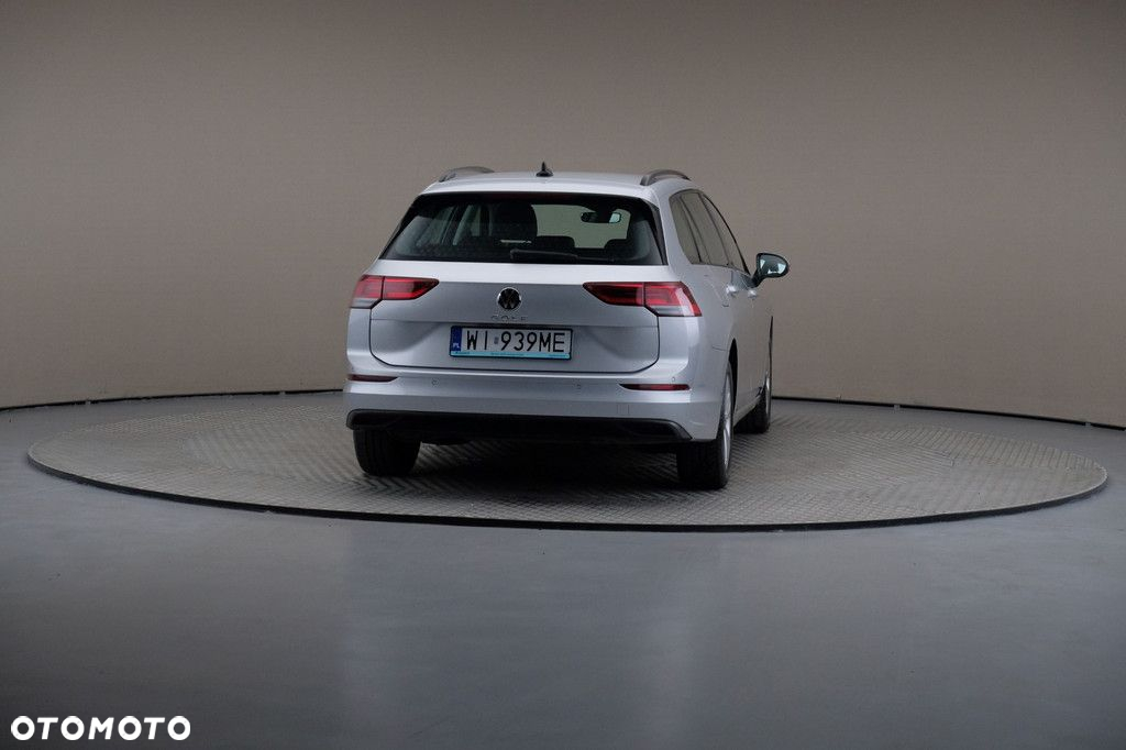Volkswagen Golf - 5