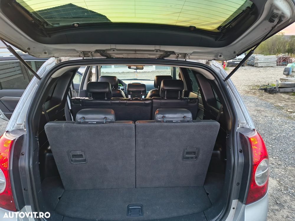 Chevrolet Captiva 2.0 4WD 7 Sitzer Automatik LT - 14