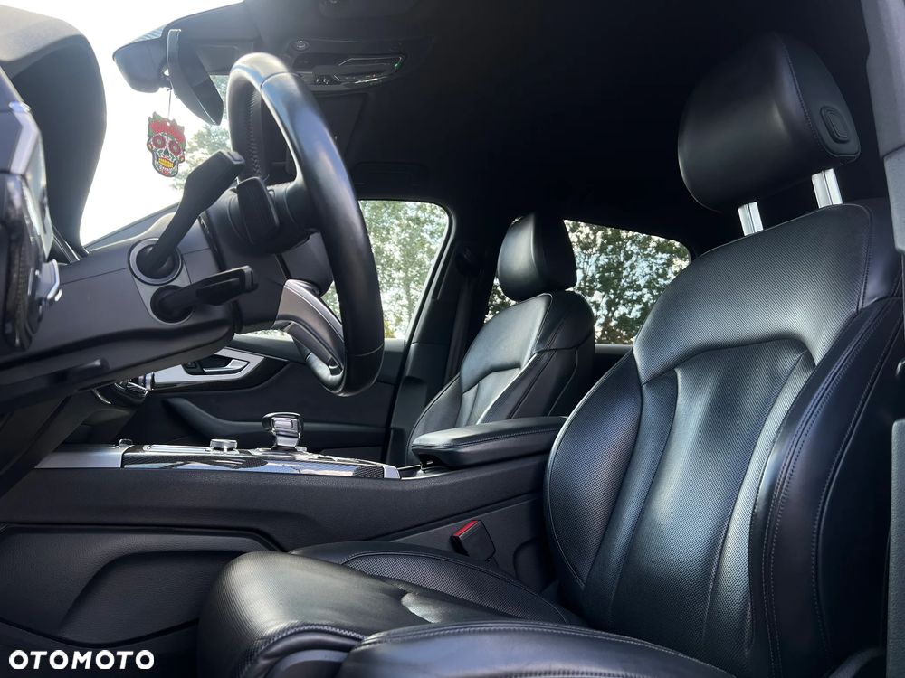 Audi SQ7 - 16