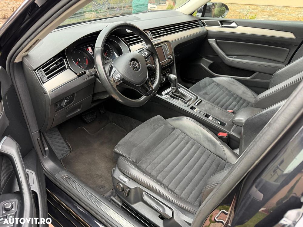 Volkswagen Passat Variant 2.0 TDI DSG Highline - 13