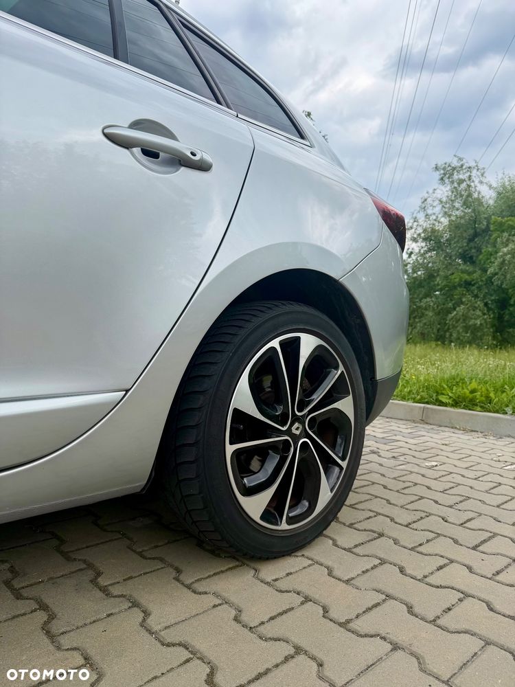 Renault Megane 1.2 16V TCe Bose EDC - 6
