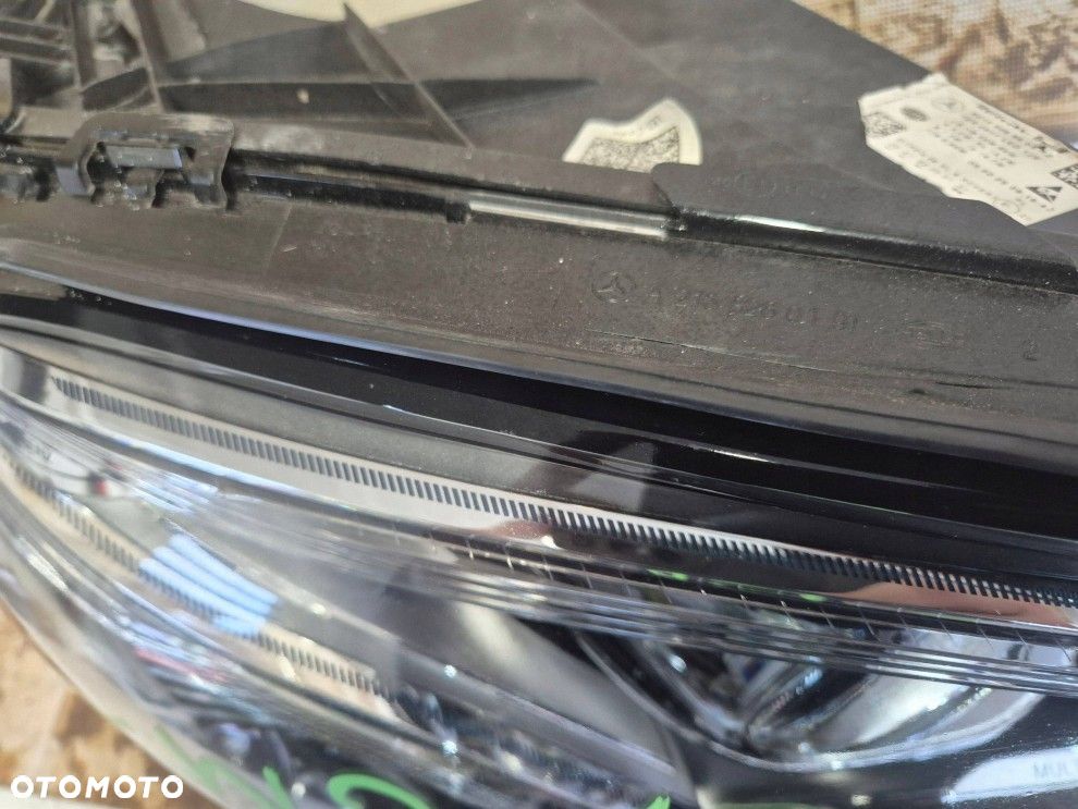 Reflektor prawa Mercedes-Benz E W213 A2139069604 niebieskie paski - 4