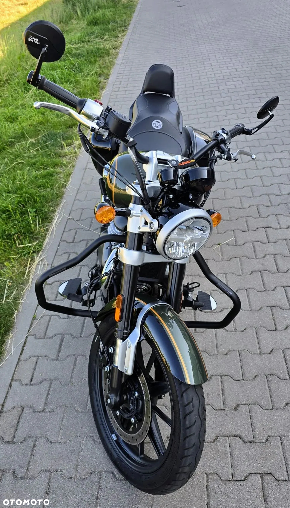Royal Enfield Super Meteor - 7