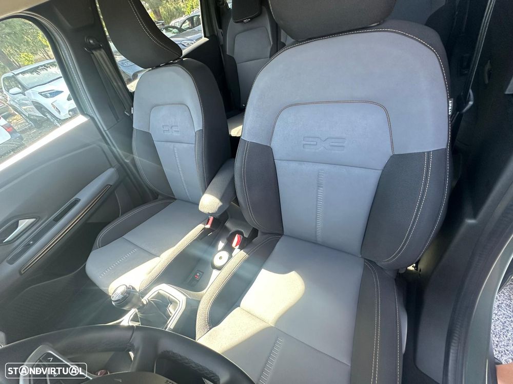 Dacia Jogger 1.0 ECO-G Extreme+ Up&Go 7L Bi-Fuel - 7