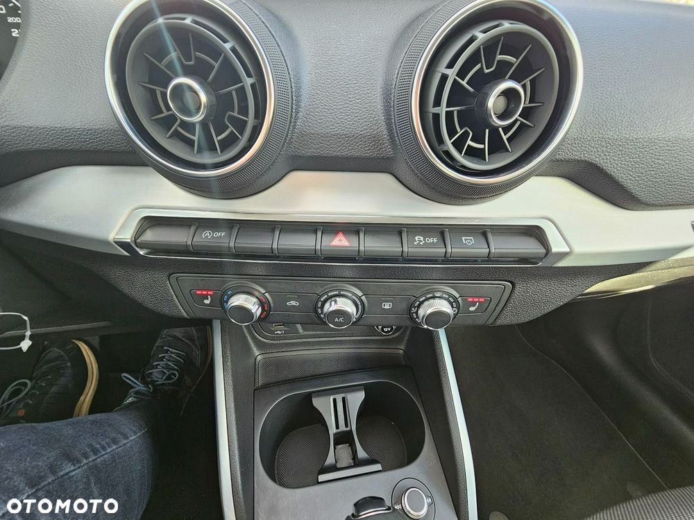 Audi Q2 1.4 TFSI CoD Sport S tronic - 32