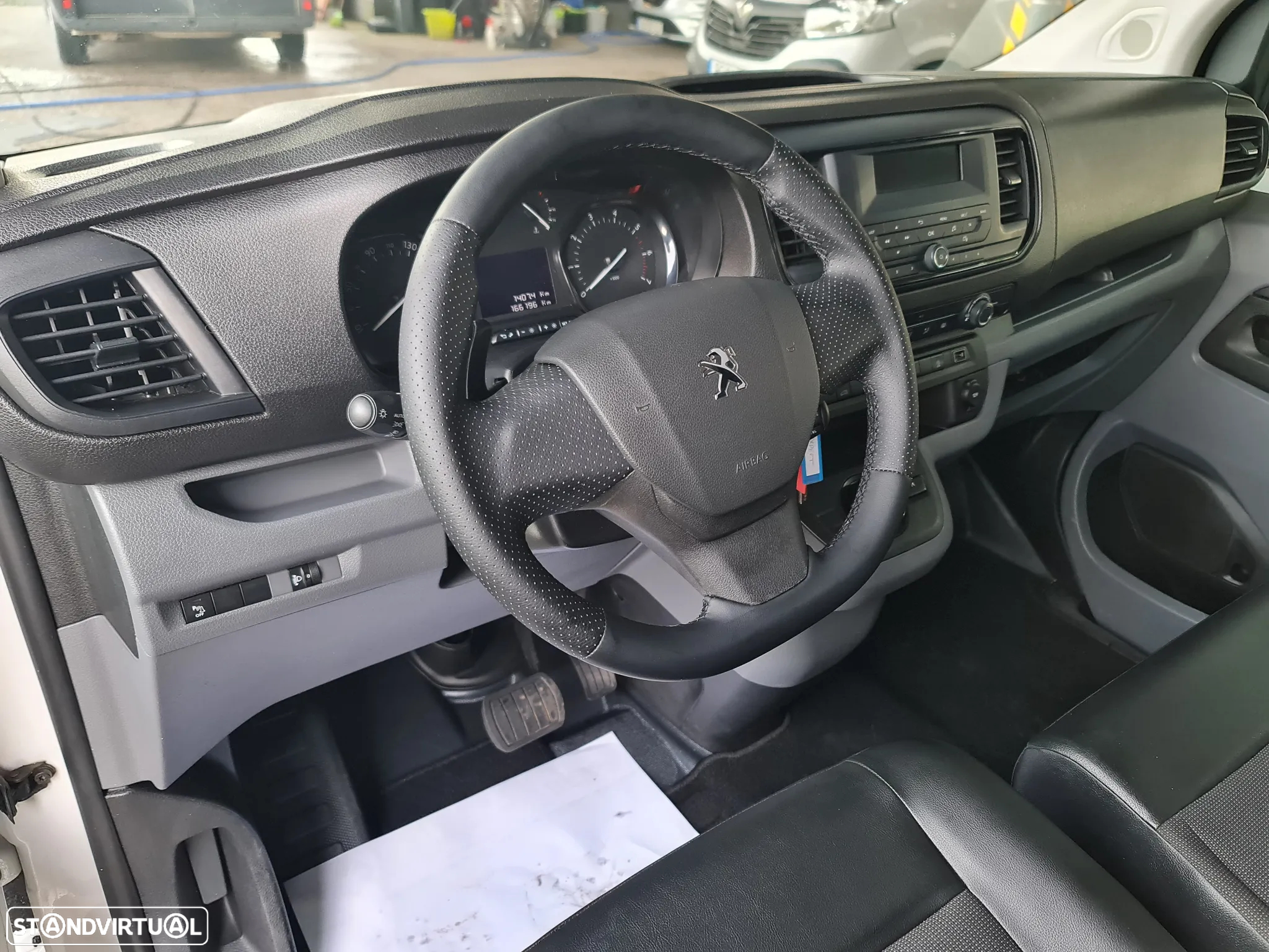 Peugeot EXPERT 2.0 HDI AUTOMÁTICA * IVA DEDUTÍVEL * - 17