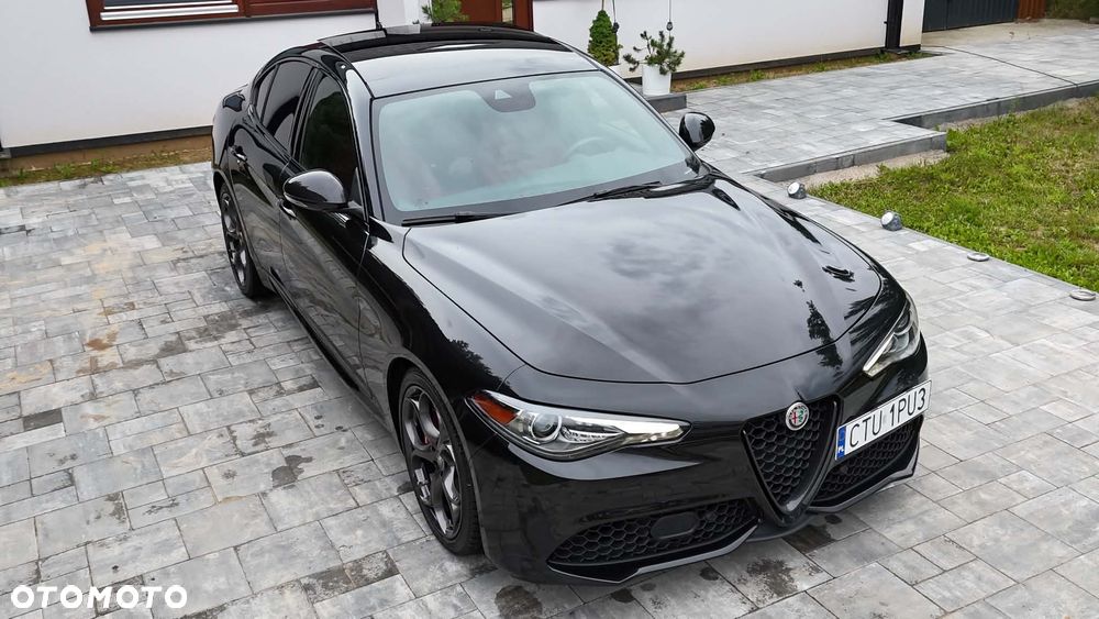 Alfa Romeo Giulia 2.0 Turbo 16V AT8 Veloce Ti - 10