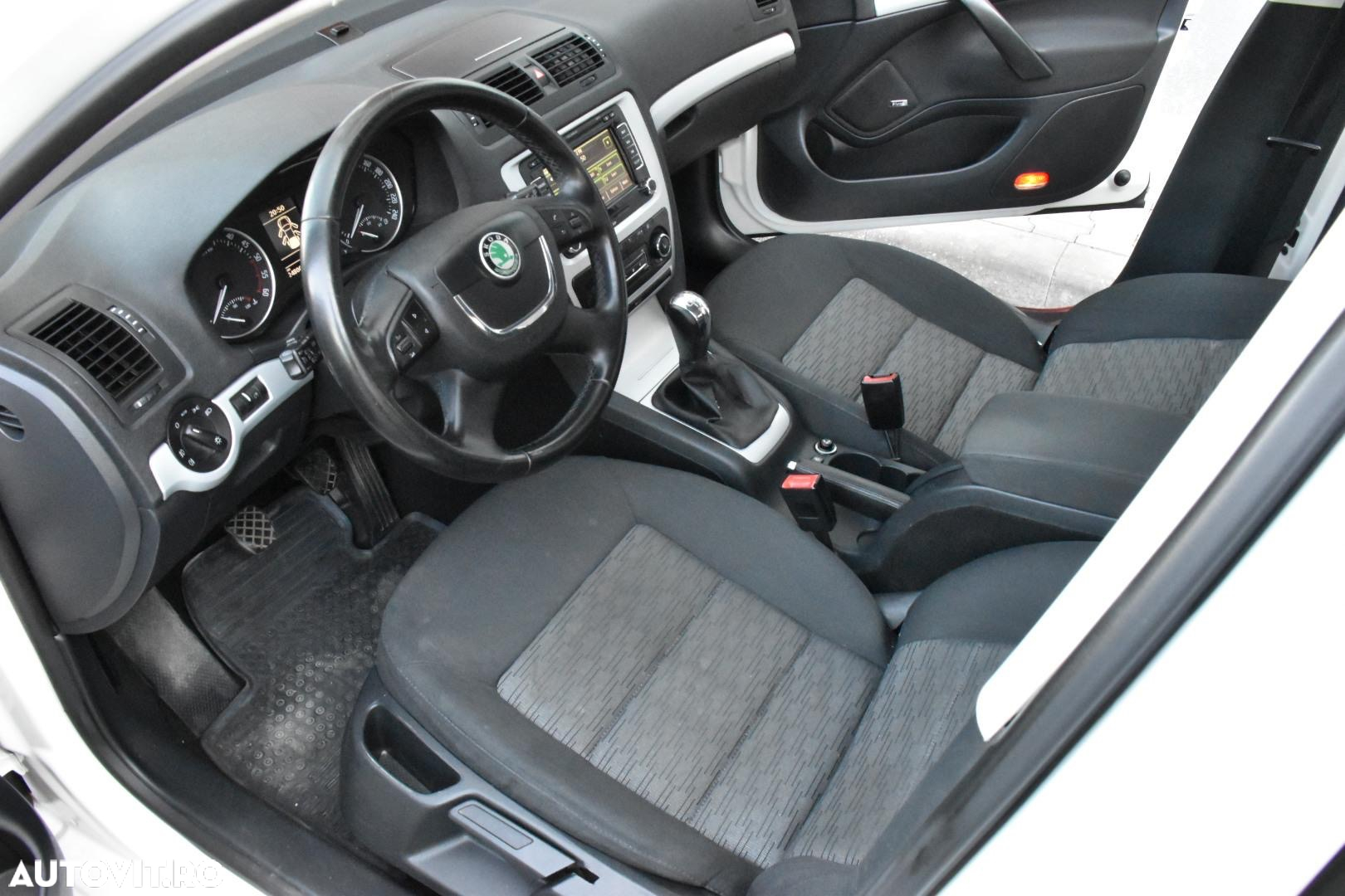 Skoda Octavia 2.0 TDI Elegance - 13