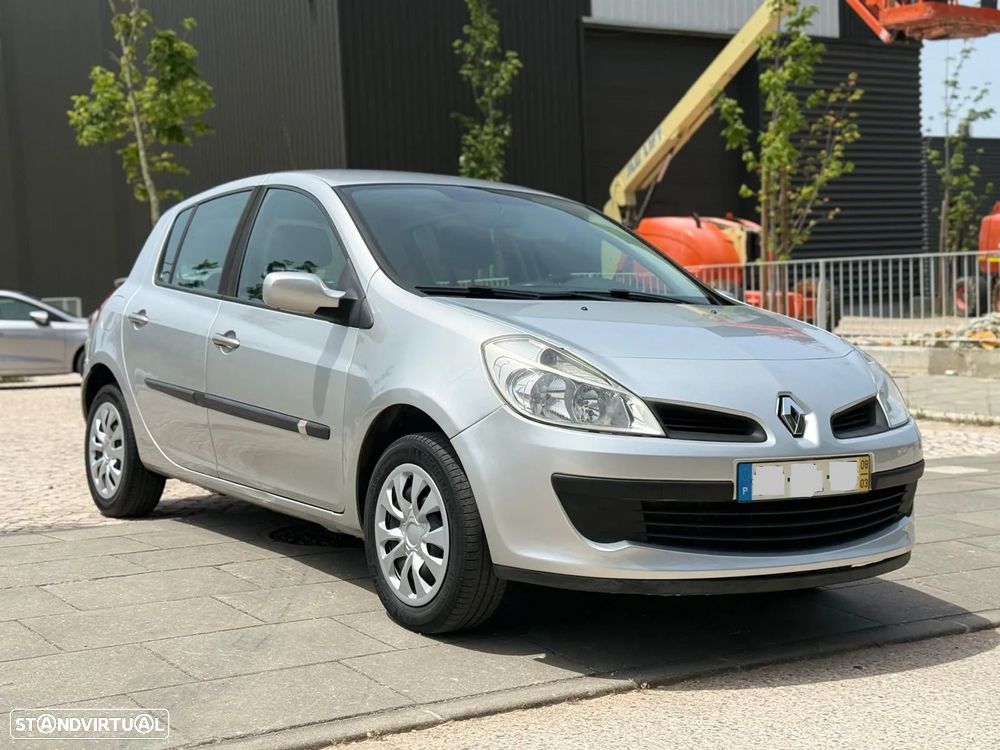 Renault Clio 1.2 16V Confort - 3