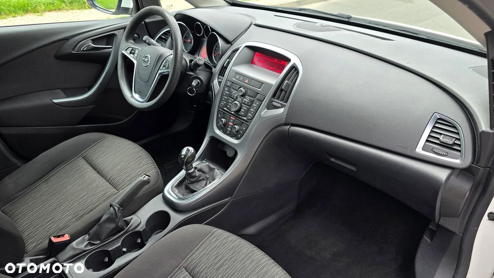 Opel Astra 1.4 ecoFLEX - 13