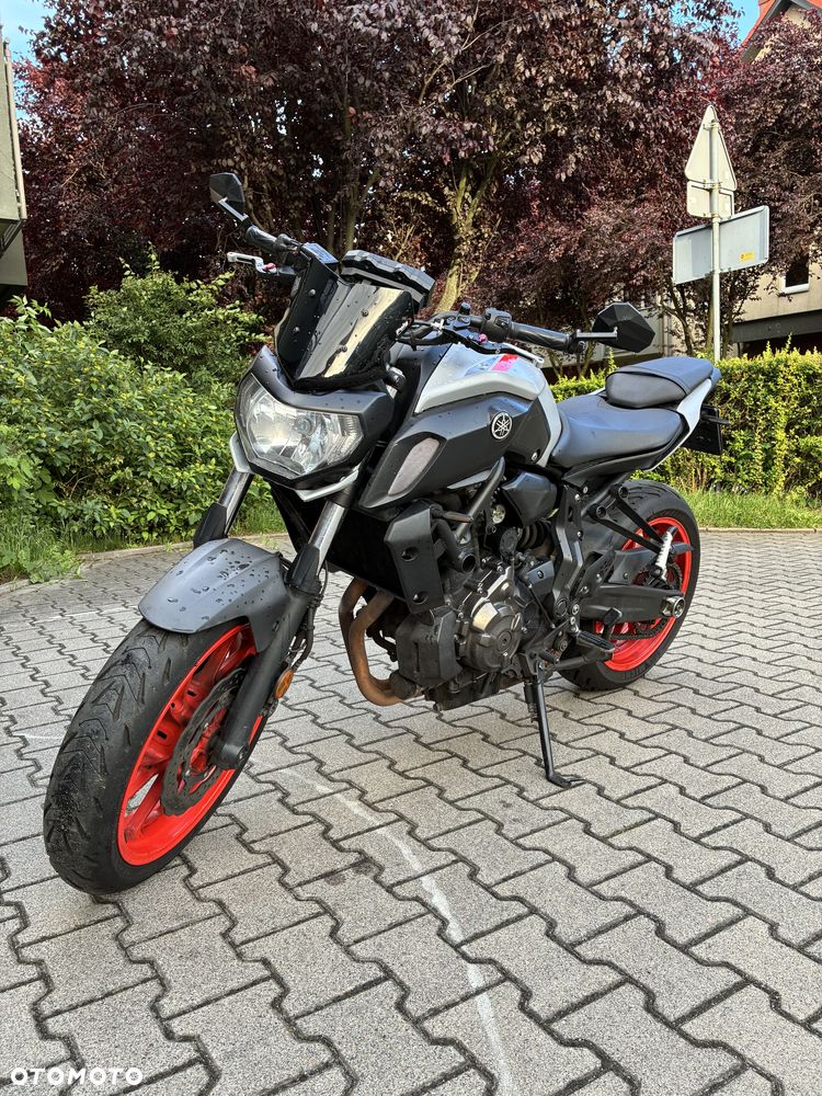 Yamaha MT - 2