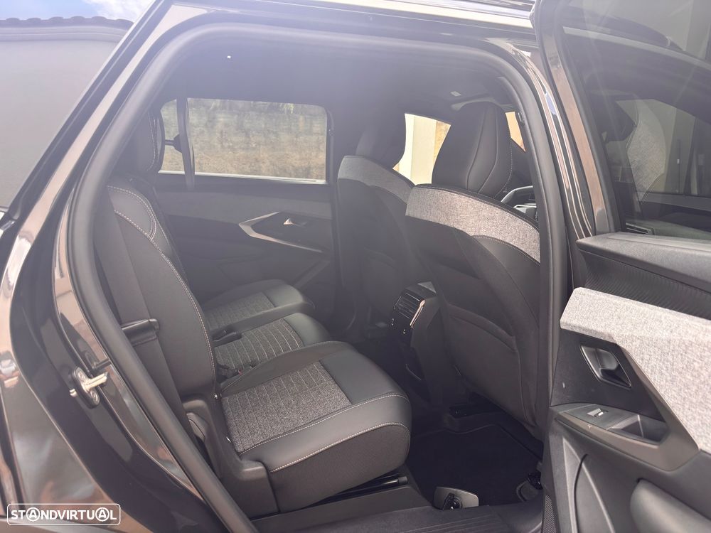 Peugeot 5008 - 8