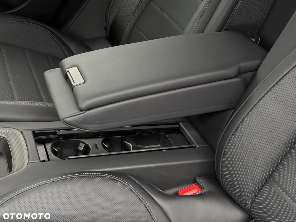 Porsche Panamera Turbo E-Hybrid PHEV - 32