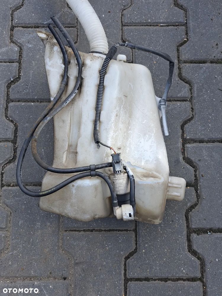 Citroen c4 II b7 zbiorniczek płynu spryskiwaczy - 2