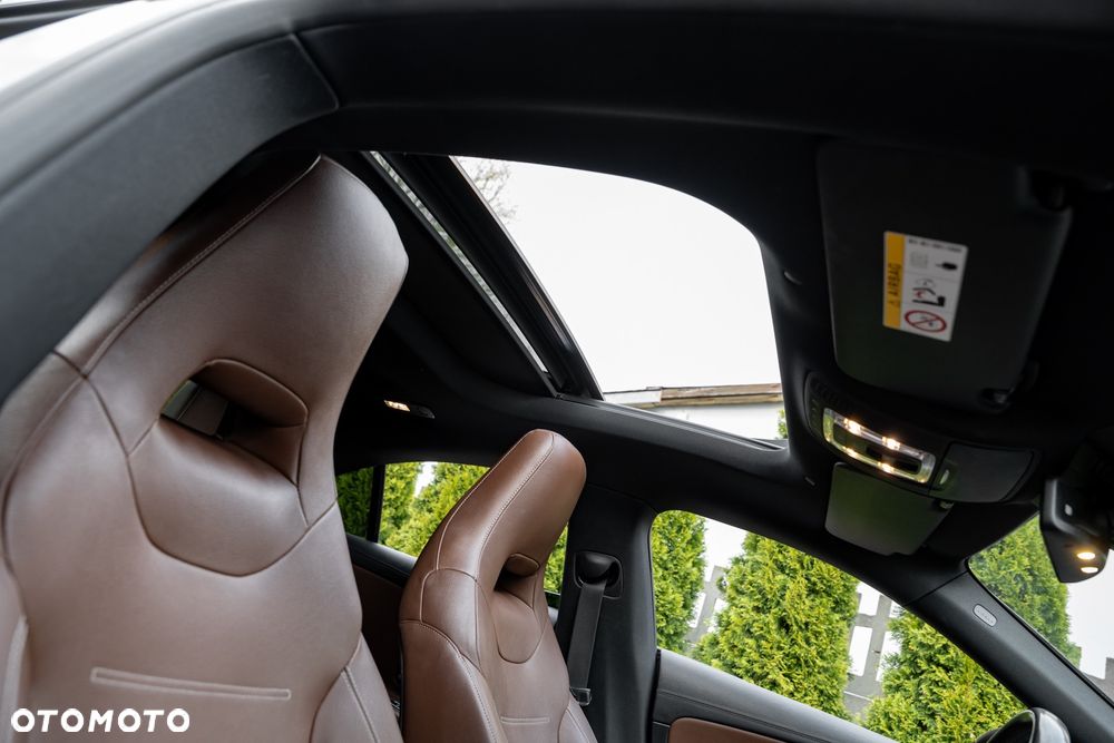 Mercedes-Benz CLA 250 4Matic 8G-DCT Edition AMG Line - 25