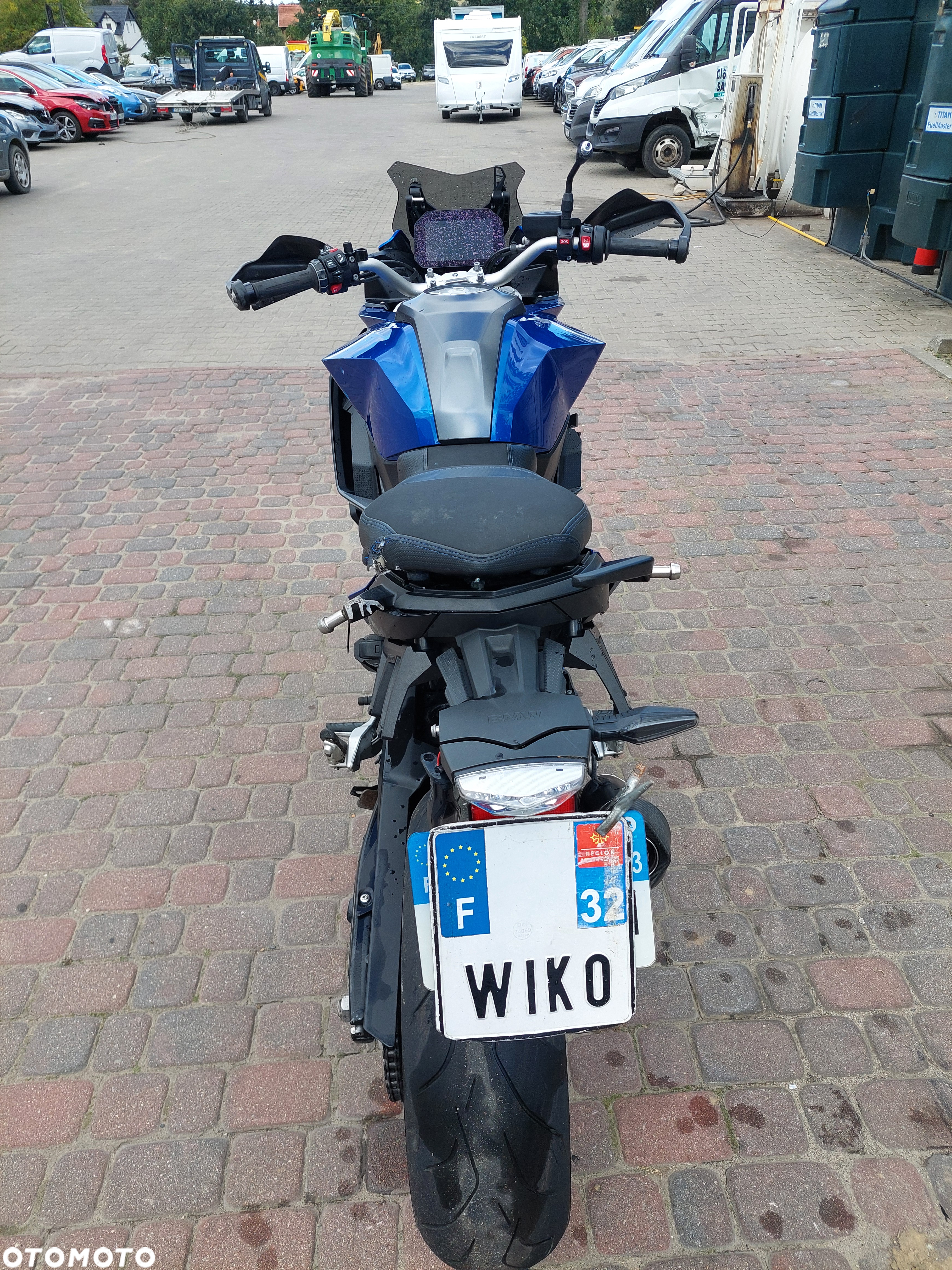 BMW XR - 4