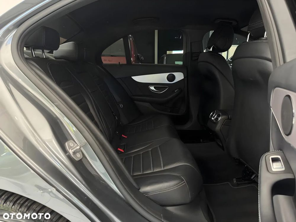 Mercedes-Benz Klasa C 200 9G-TRONIC - 14
