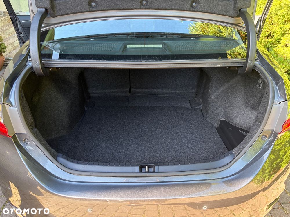 Toyota Corolla 1.6 Active - 16