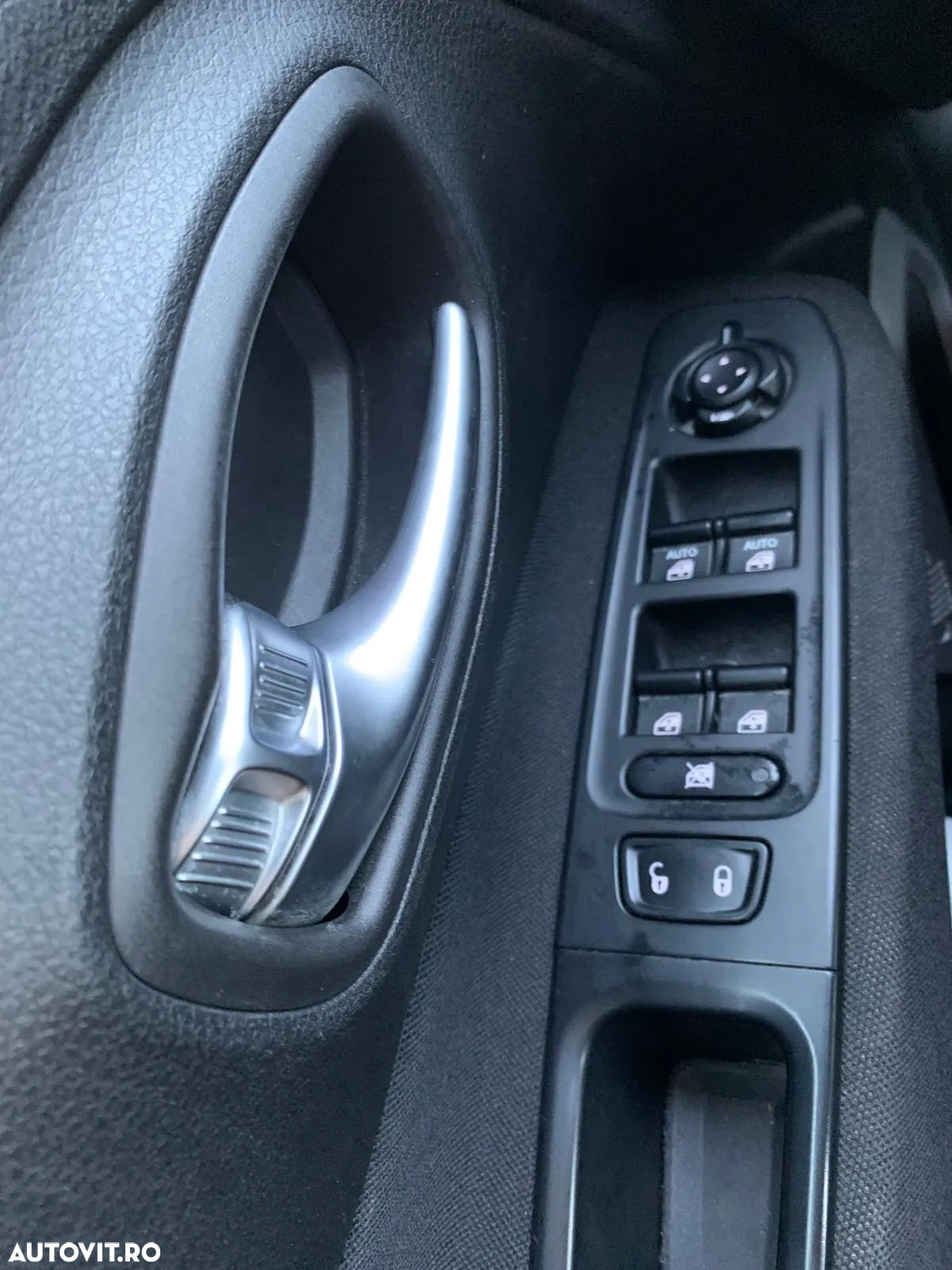 Jeep Renegade 2.0 M-Jet 4x4 Longitude - 11