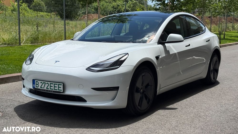 Tesla Model 3 RWD - 1