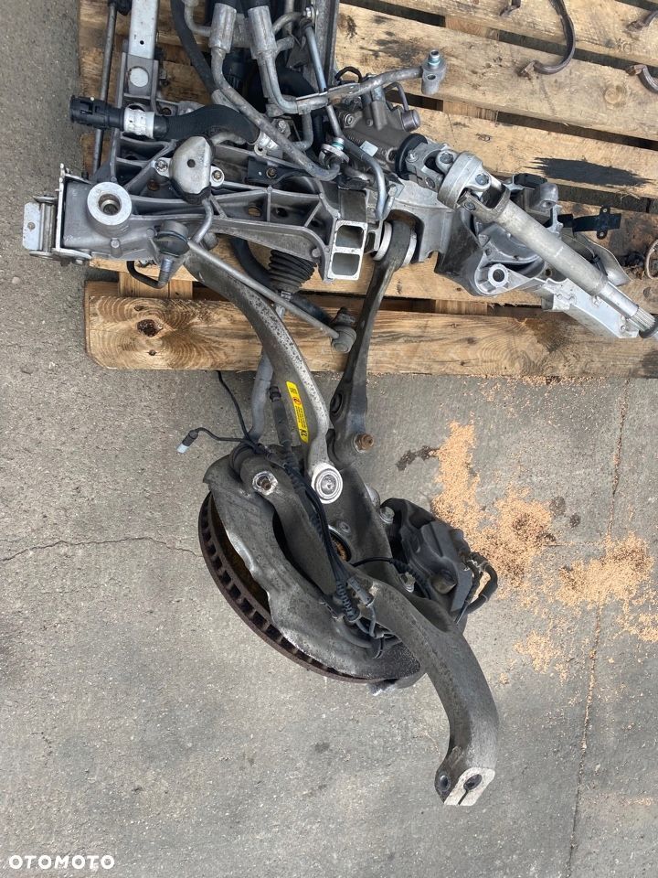 BMW F10 F11 550i 4,4 XDrive 10r zawieszenie P / L - 5