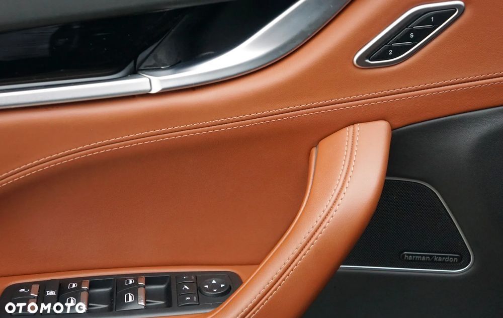 Maserati Levante S Granlusso - 14