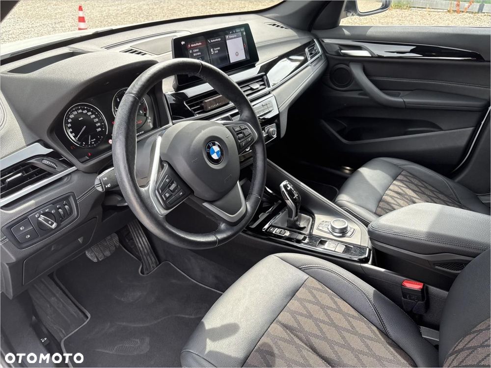 BMW X1 sDrive18d xLine - 10