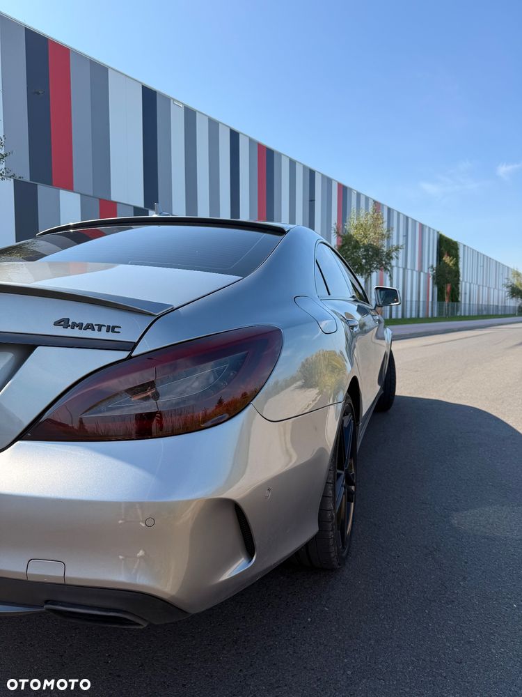 Mercedes-Benz CLS 500 4Matic 7G-TRONIC - 7