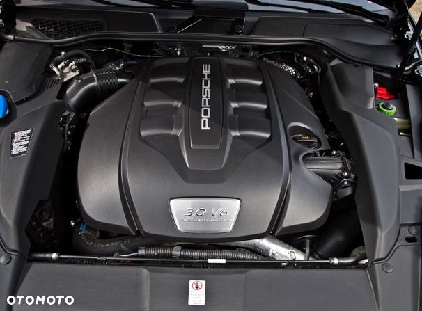 SILNIK PORSCHE CAYENNE 3.0 TDI CRC GRATIS WYMIANA - 1