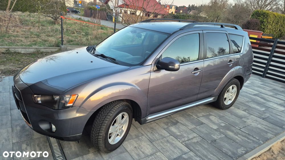 Mitsubishi Outlander 2.0 Intense 2WD EU5 - 13