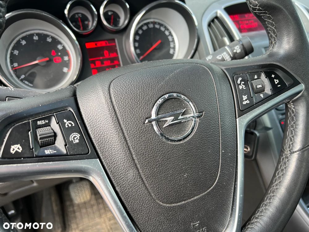 Opel Astra 1.4 T Business - 23