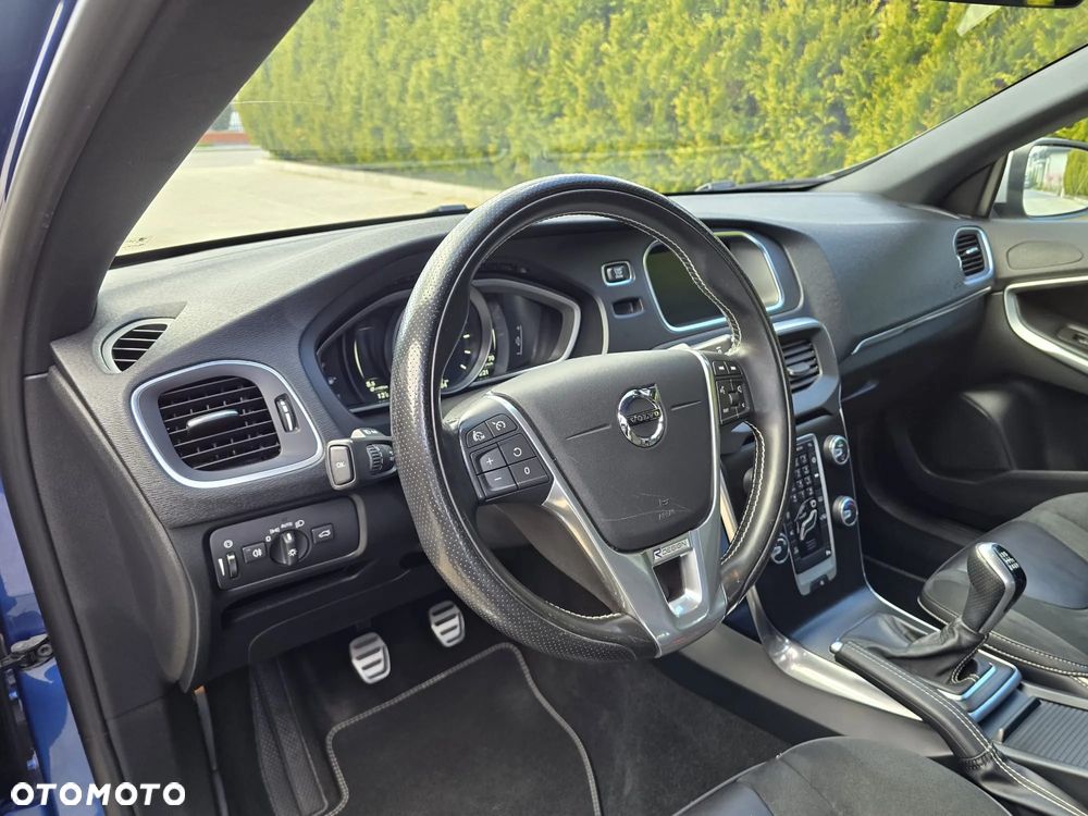 Volvo V40 - 17